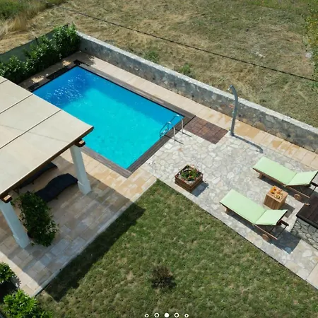 G&p Villa *
