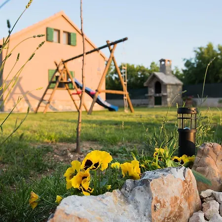 Villa G&p Trilj