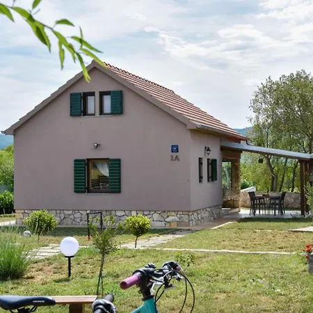 G&p Villa *