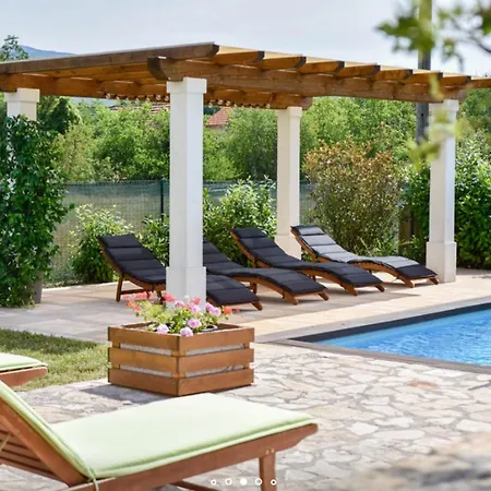 G&p Villa *